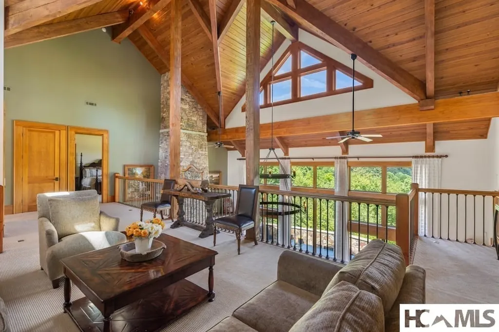 70 Norton Court Highlands NC 28741