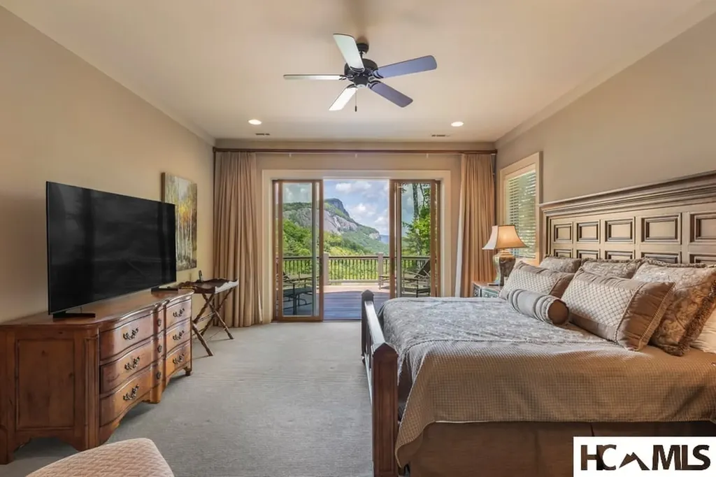 70 Norton Court Highlands NC 28741