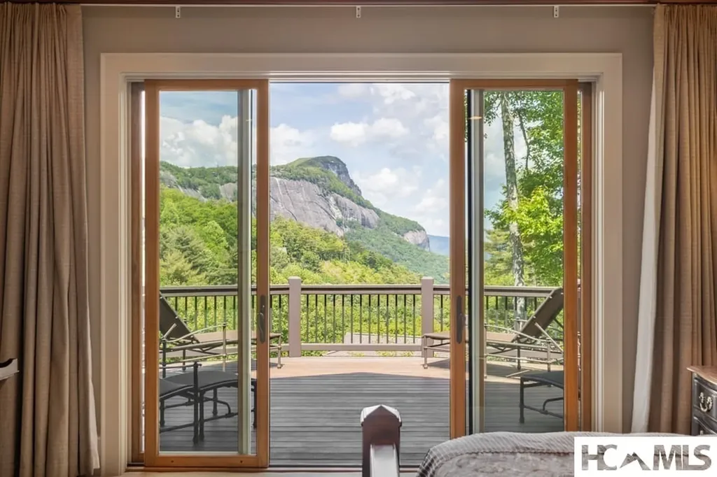 70 Norton Court Highlands NC 28741