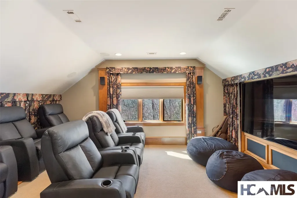 70 Norton Court Highlands NC 28741