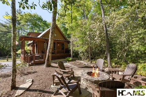164 Shelter Lane Glenville NC 28521