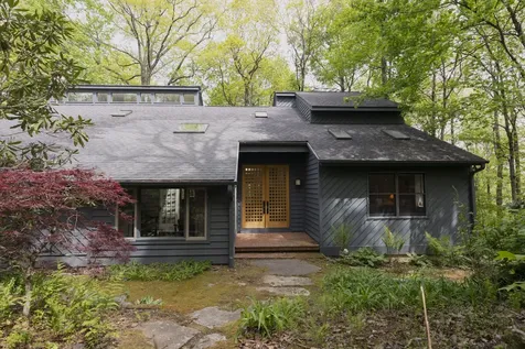 40 Moonbeam Place Highlands NC 28741