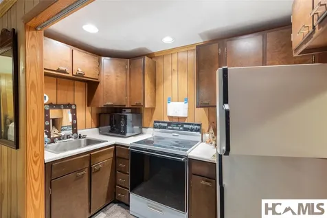 66 Forrest Lane Highlands NC 28741