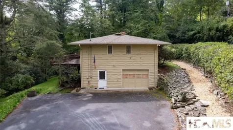 66 Forrest Lane Highlands NC 28741