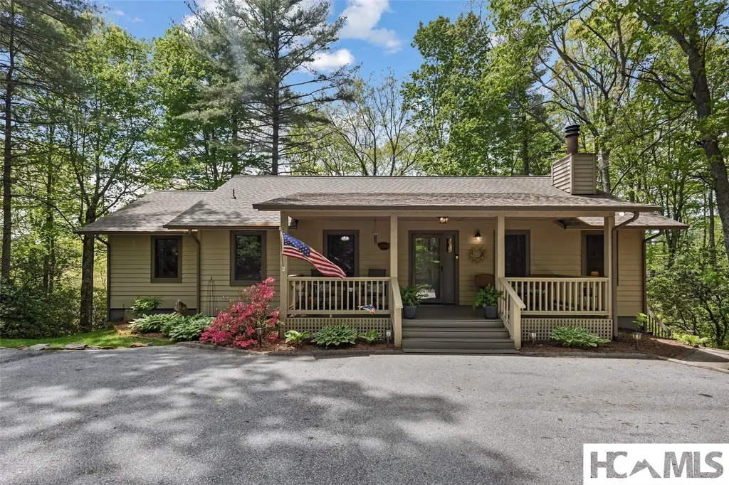 308 Woodsy Pine Trail Glenville NC 28736