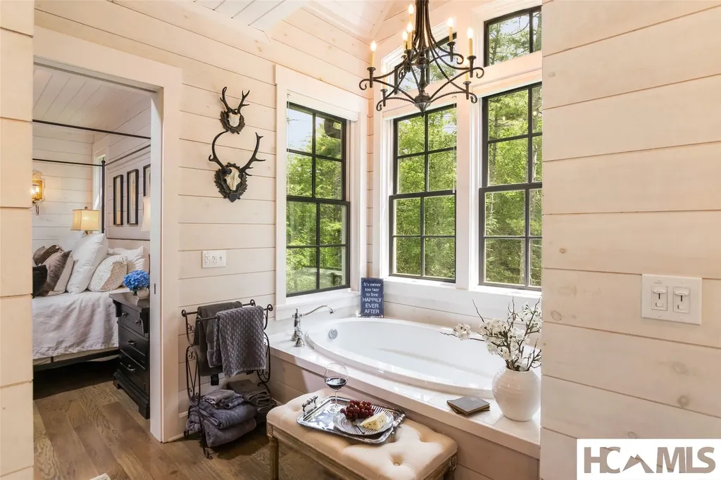 421 Easter Lane Cullowhee NC 28723
