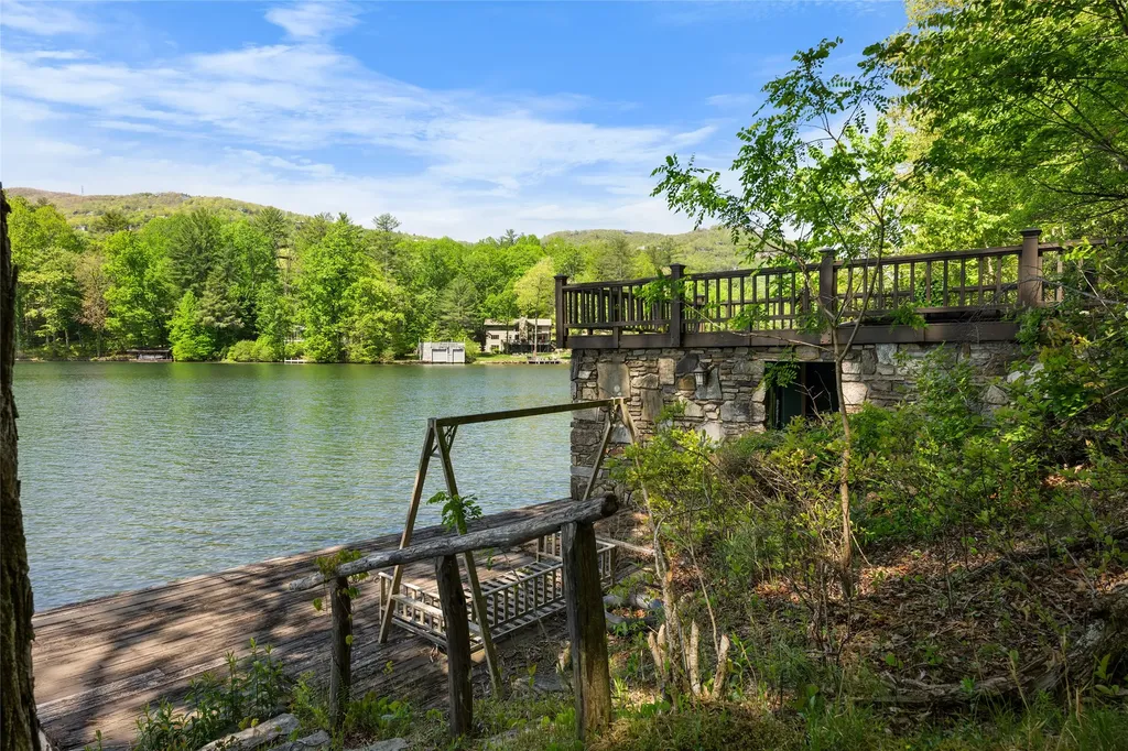 1923 Cold Mountain Road Lake Toxaway NC 28747