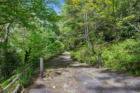 1923 Cold Mountain Road Lake Toxaway NC 28747