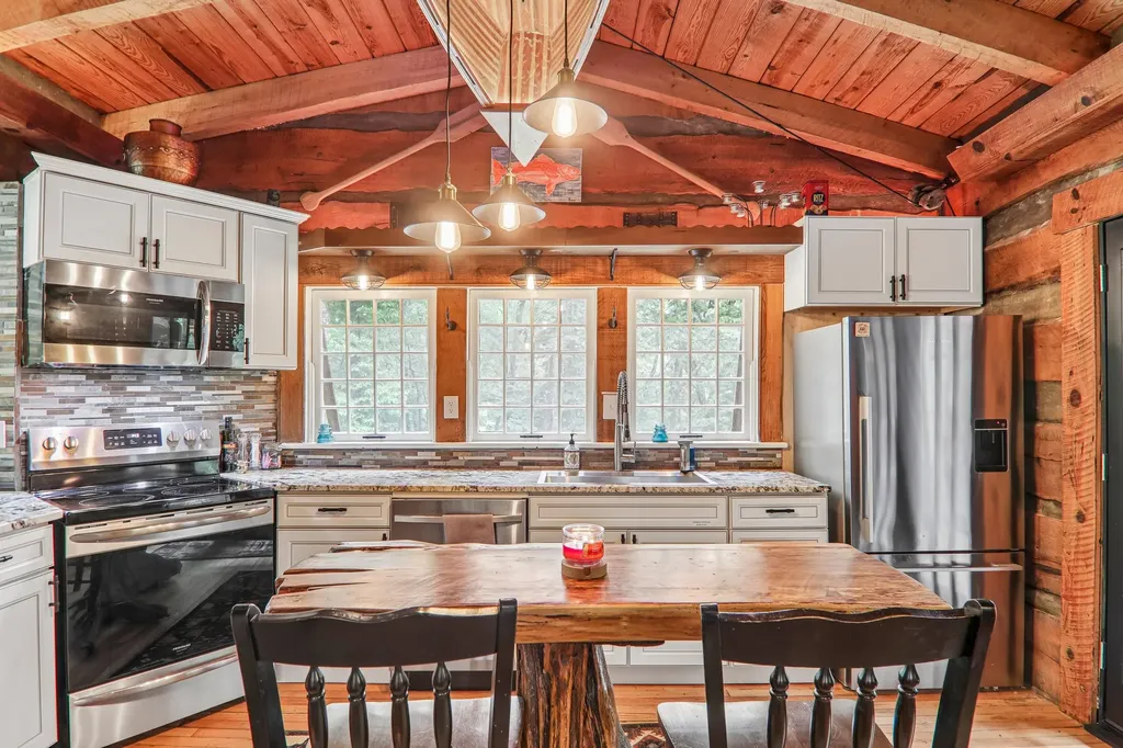17198 Rosman Highway Lake Toxaway NC 28747