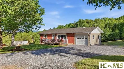 29 Bert Waldroop Road Franklin NC 28734
