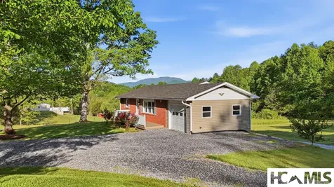 29 Bert Waldroop Road Franklin NC 28734