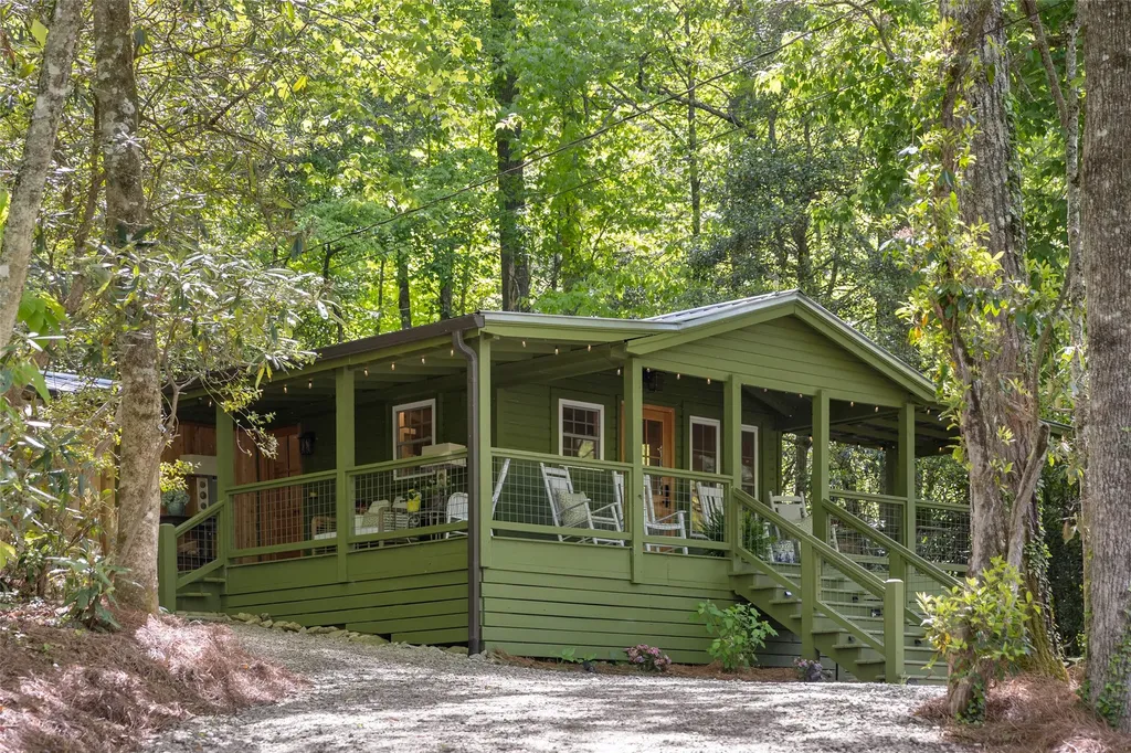 489 Lance Road Cashiers NC 28717