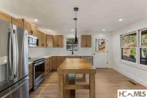 205 Hemlock Circle Highlands NC 28741