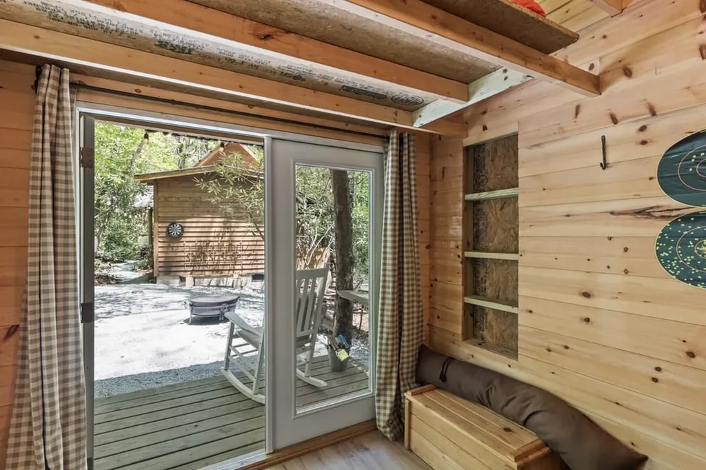 30 Wild Hog Trail Highlands NC 28741