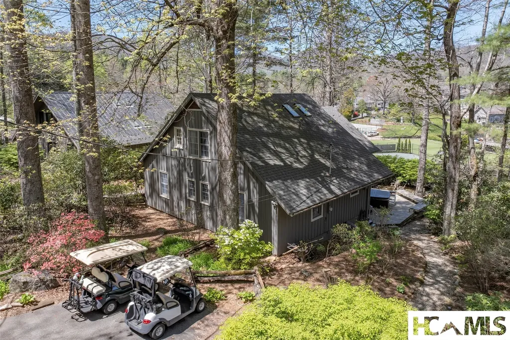 42 Club Cottages Way Lake Toxaway NC 28747