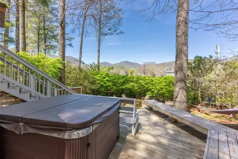 42 Club Cottages Way Lake Toxaway NC 28747