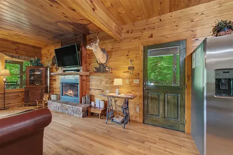 453 Macs Mountain Retreat Lane Franklin NC 28734