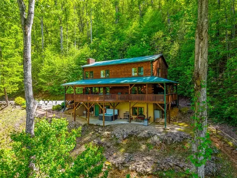453 Macs Mountain Retreat Lane Franklin NC 28734