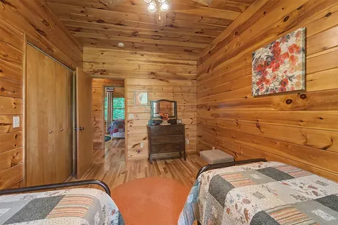 453 Macs Mountain Retreat Lane Franklin NC 28734