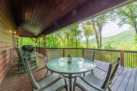 453 Macs Mountain Retreat Lane Franklin NC 28734