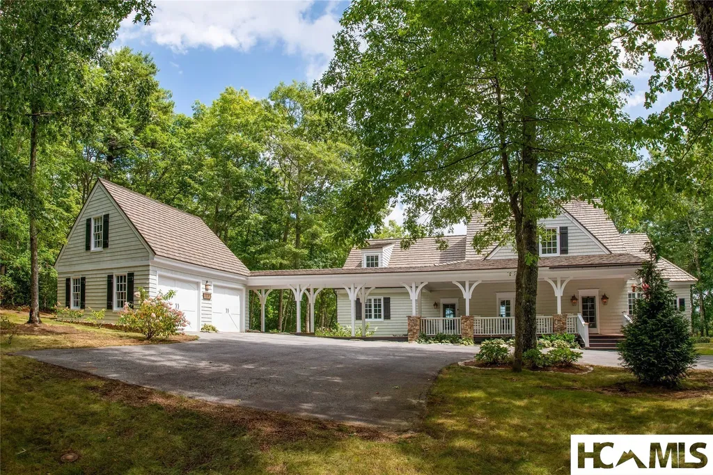 74 Wildberry Lane Cullowhee NC 28723