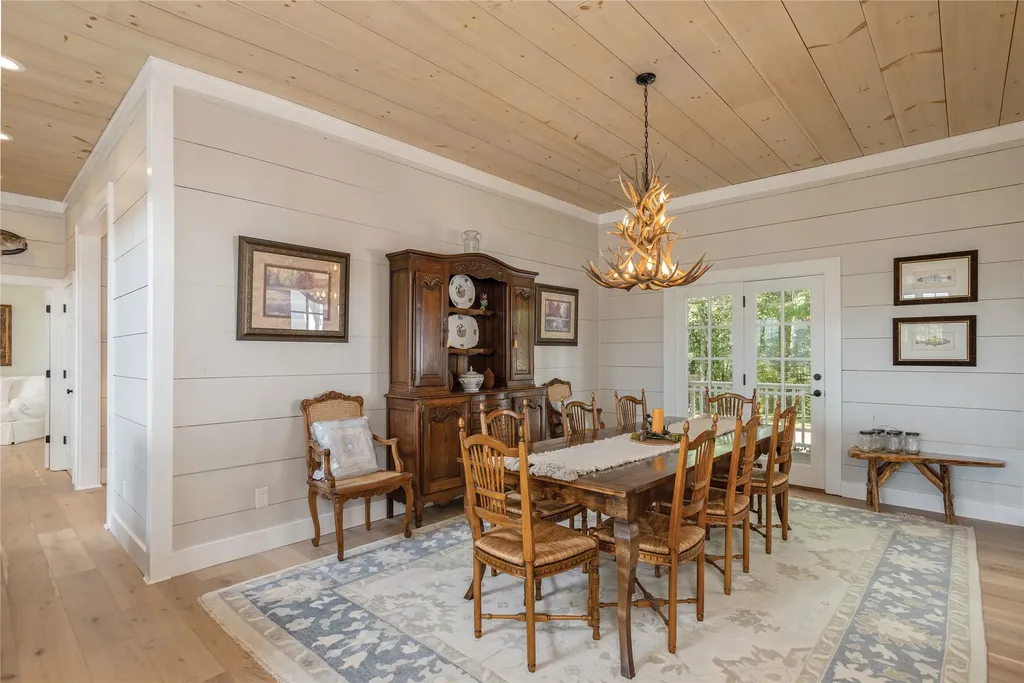 74 Wildberry Lane Cullowhee NC 28723