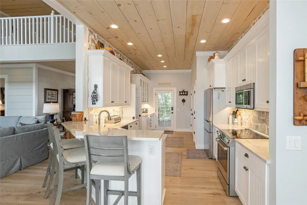 74 Wildberry Lane Cullowhee NC 28723