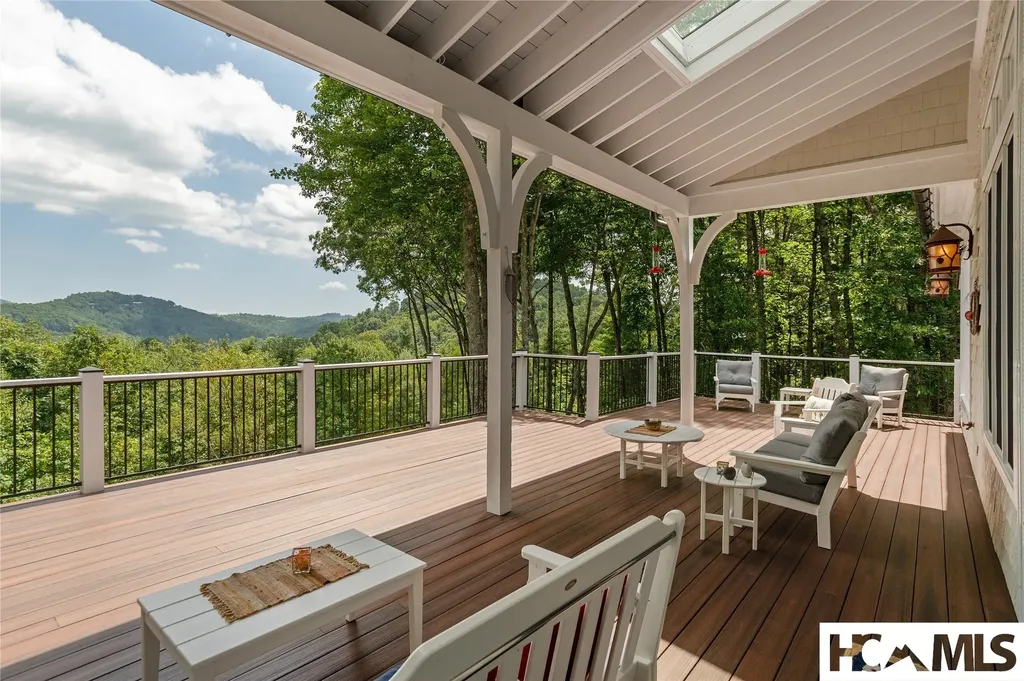 74 Wildberry Lane Cullowhee NC 28723