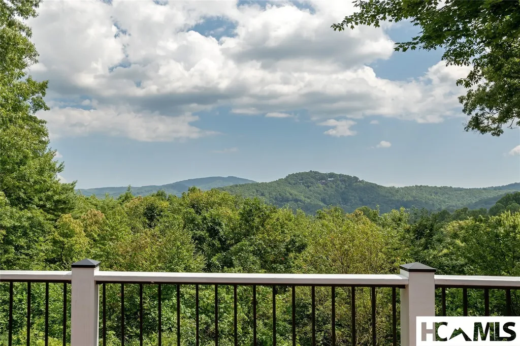 74 Wildberry Lane Cullowhee NC 28723