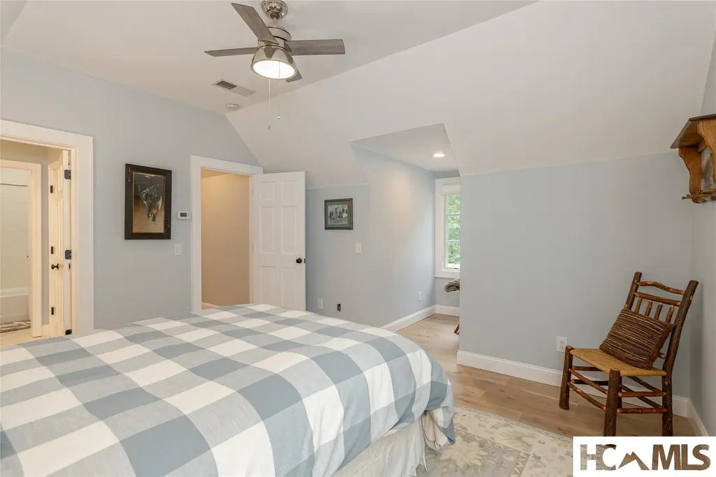 74 Wildberry Lane Cullowhee NC 28723
