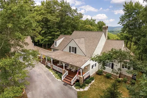 74 Wildberry Lane Cullowhee NC 28723