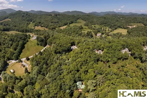 74 Wildberry Lane Cullowhee NC 28723