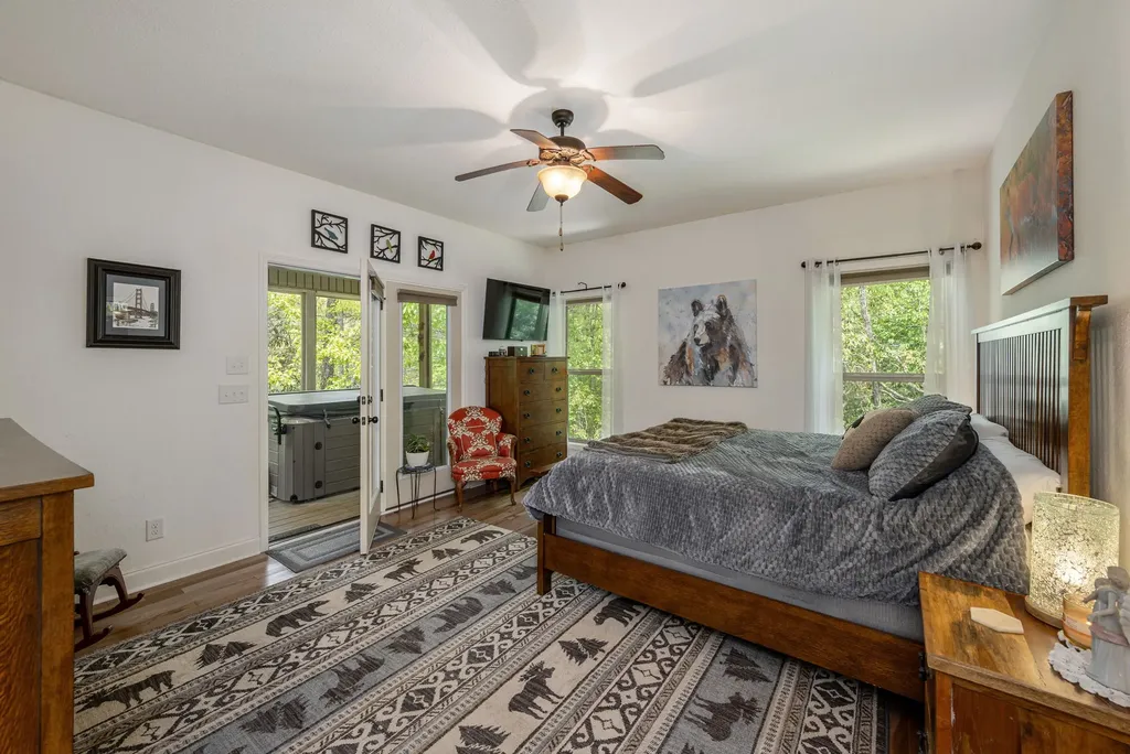 149 Hiwassee Road Lake Toxaway NC 28747