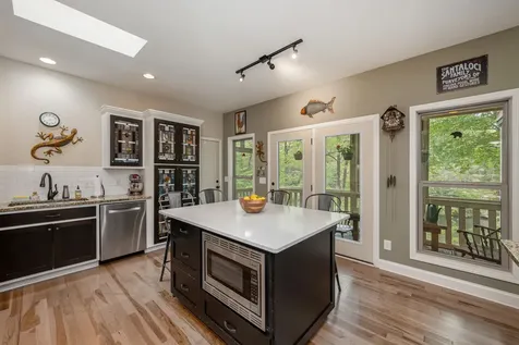 149 Hiwassee Road Lake Toxaway NC 28747