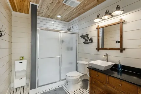 149 Hiwassee Road Lake Toxaway NC 28747