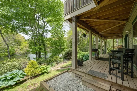 149 Hiwassee Road Lake Toxaway NC 28747