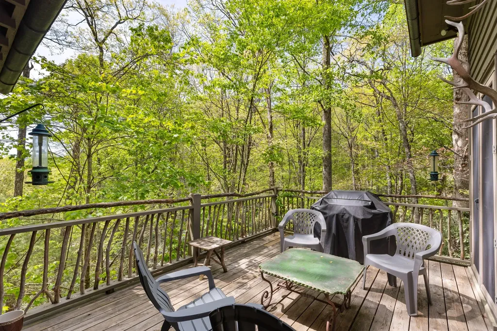 531 Billy Cabin Road Highlands NC 28741
