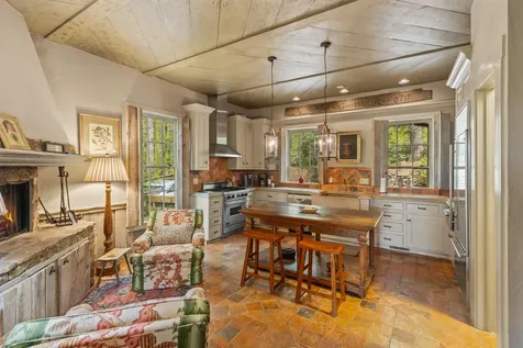 531 Billy Cabin Road Highlands NC 28741
