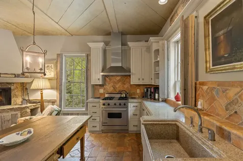 531 Billy Cabin Road Highlands NC 28741