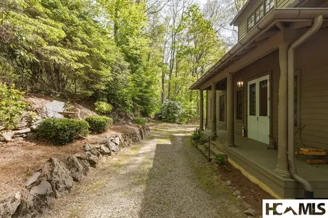 531 Billy Cabin Road Highlands NC 28741