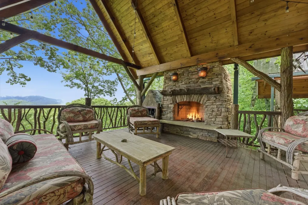407 Forest Ridge Road Cashiers NC 28717