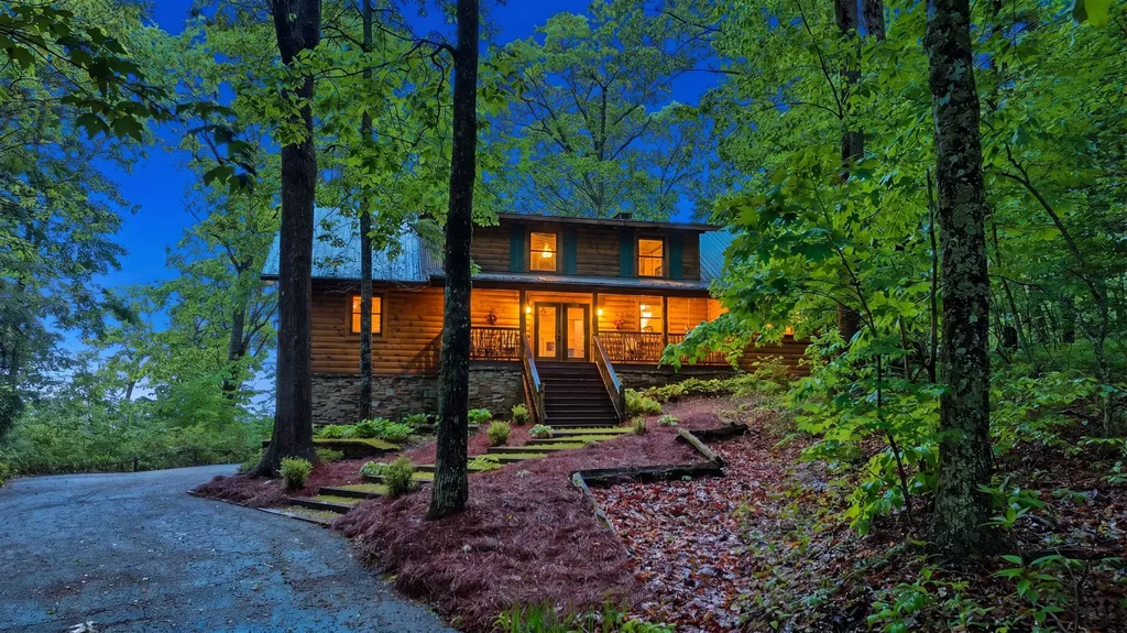 407 Forest Ridge Road Cashiers NC 28717