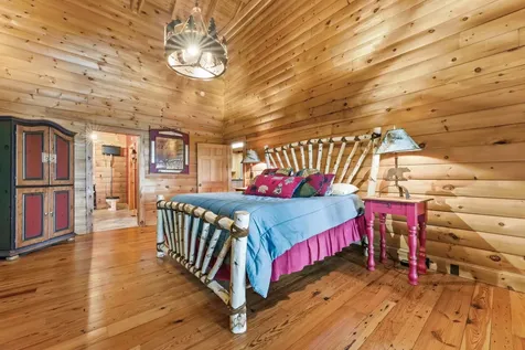 407 Forest Ridge Road Cashiers NC 28717
