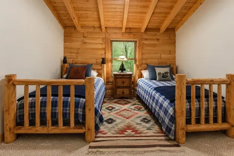 407 Forest Ridge Road Cashiers NC 28717