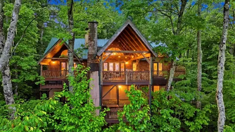 407 Forest Ridge Road Cashiers NC 28717
