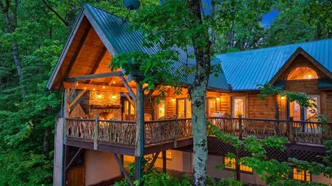 407 Forest Ridge Road Cashiers NC 28717