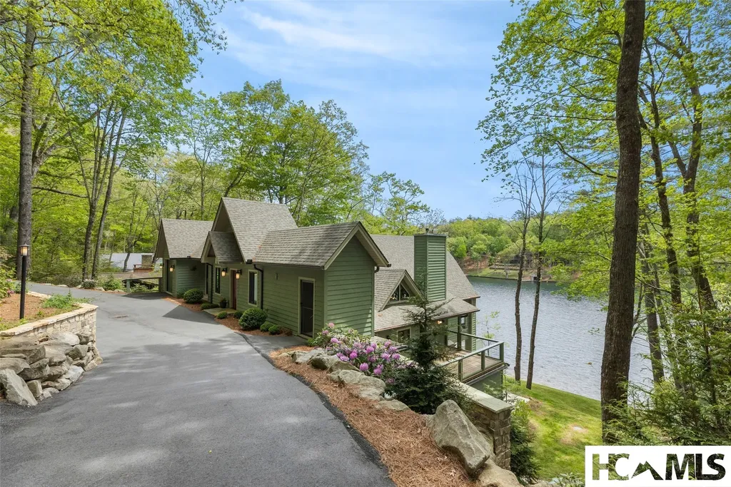 3164 W Club Boulevard Lake Toxaway NC 28747