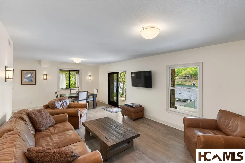 3164 W Club Boulevard Lake Toxaway NC 28747