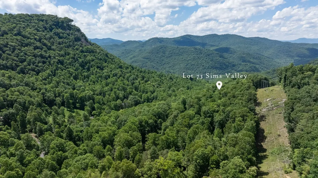73 Pilot Knob Road Glenville NC 28736