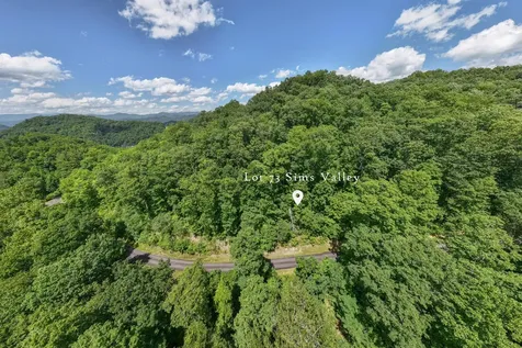 73 Pilot Knob Road Glenville NC 28736